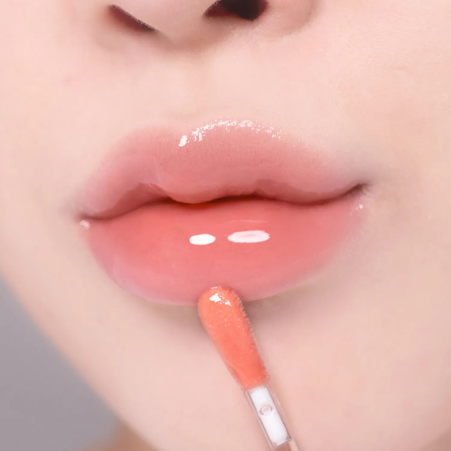 Overglowy Gloss #3 Peach Sorbet 2.8g